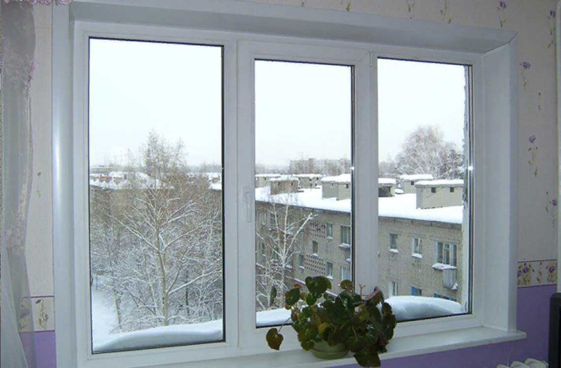 Шторы на нестандартные окна (27 фото): на треугольное окно или маленькое, для панорамных, арочных и угловых, широких и высоких окон
