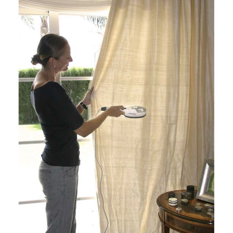 Недавно на окнах почти каждой квартиры висели занавески и тюли, которые приходилось стирать и гладить.