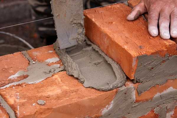 Какие сухие строительные цементные смеси выбрать?