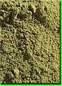 Хна для бровей — это порошок, полученный из высушенных листьев лавсонии неколючей. Растение характеризуется лечебными свойствами.