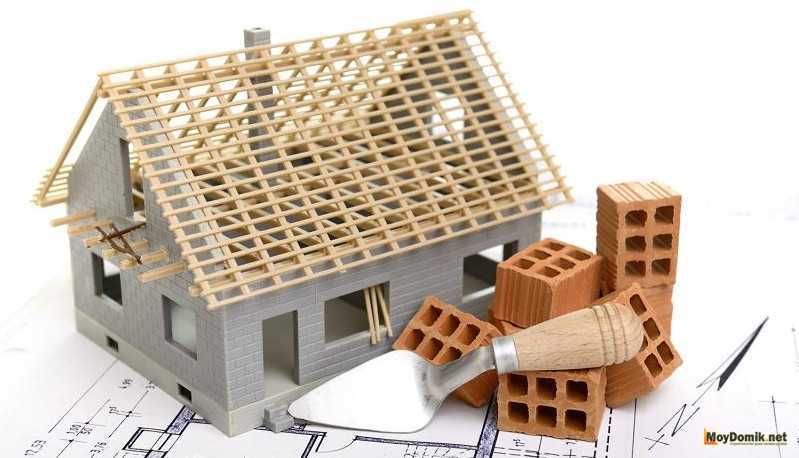Если вы не доверяете строительным компаниям, или просто по каким-либо иным причинам решили заняться постройкой дома самостоятельно, то вам следует основательно подготовиться, ведь задуманное строительство – процесс долгий и ответственный.