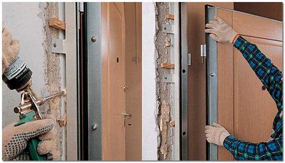 Установка металлической входной двери: как провести работы своими руками