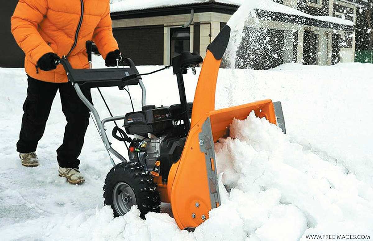 Виды снегоуборочной техники: от бытовых снегоуборщиков до промышленных и коммунальных снегометателей