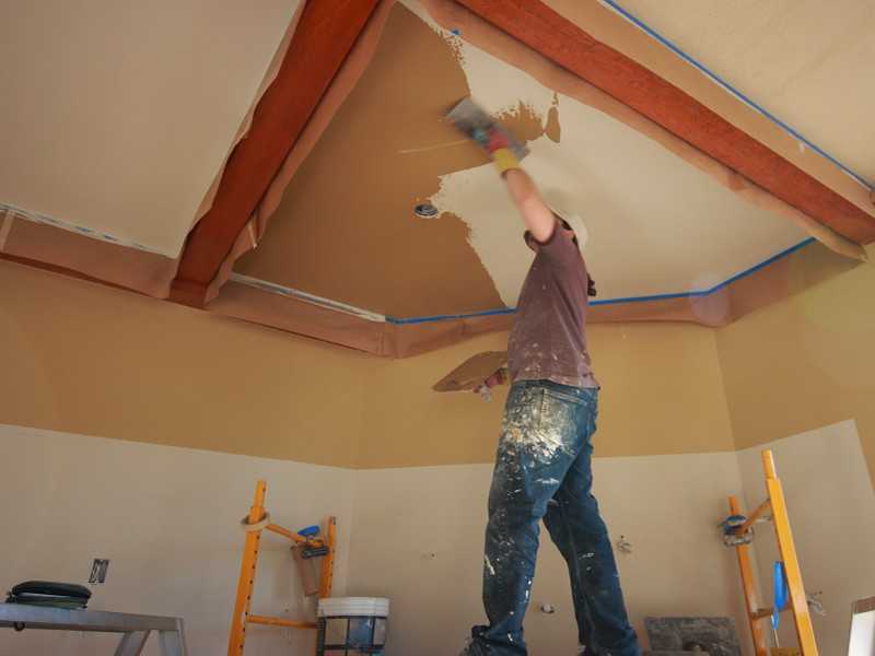 Всё, что необходимо знать для ремонта потолка различных конструкций своими руками