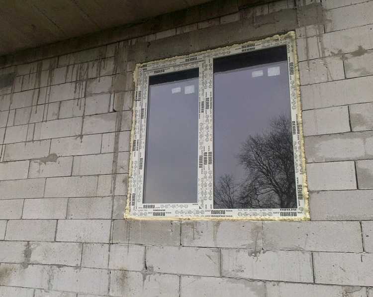 Какие пластиковые окна лучше ставить в квартиру