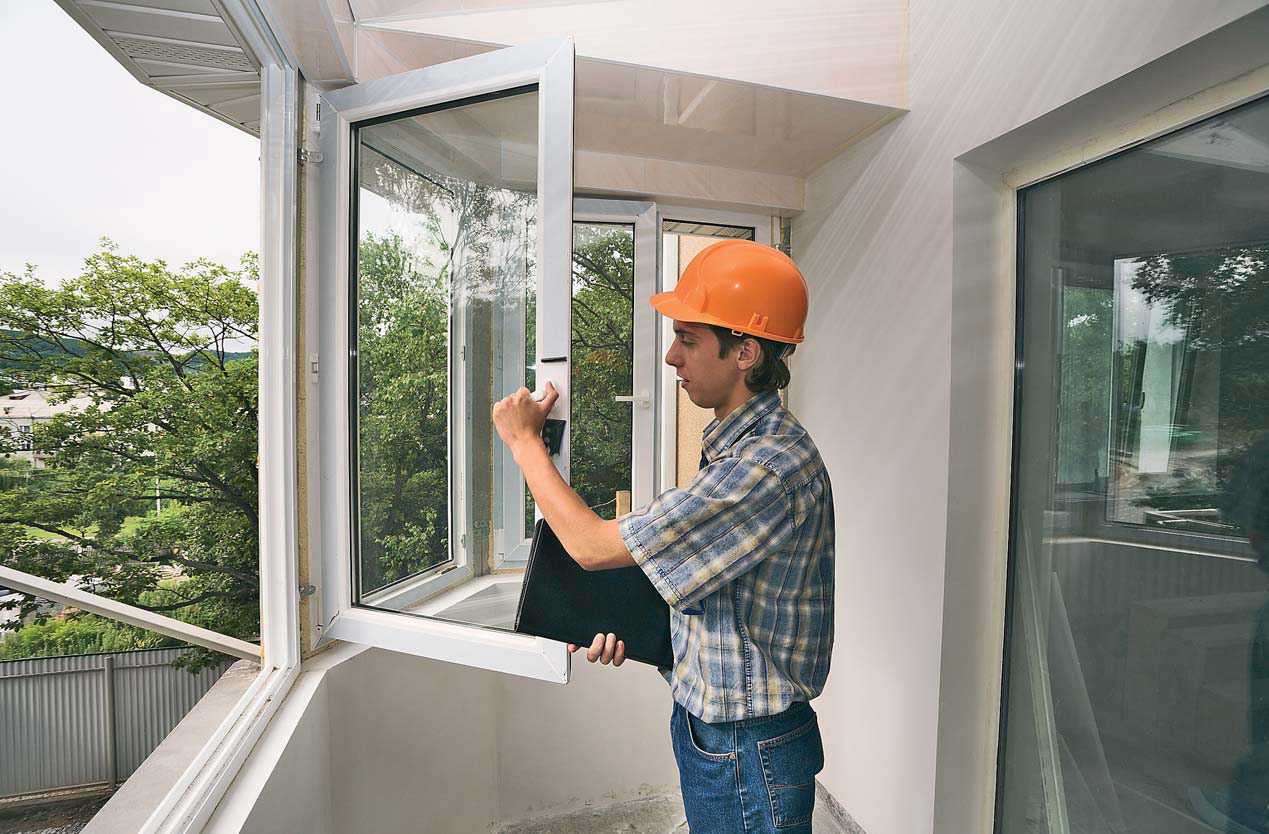 Сегодня, когда в квартире планируется капитальный ремонт, то в первую очередь устанавливают пластиковые окна.