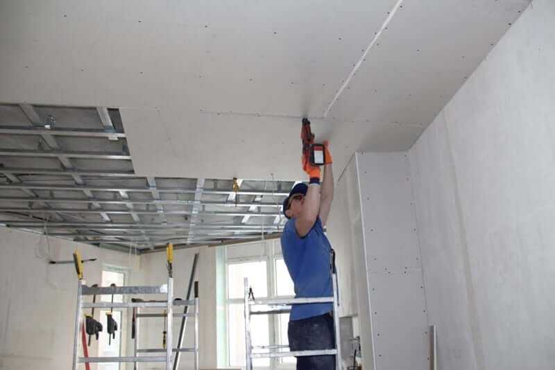 Устройство потолка из гипсокартона - технология: необходимые материалы, какой гипсокартон лучше использовать, устройство покрытия и облицовки конструкции