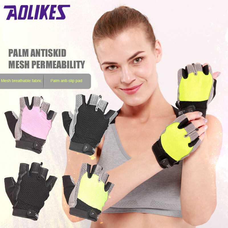 Перчатки для фитнеса (73 фото): женские спортивные модели без пальцев, разновидности перчаток для спорта