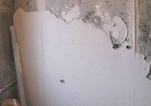 Правильное оштукатуривание и отделка стен в ванной комнате