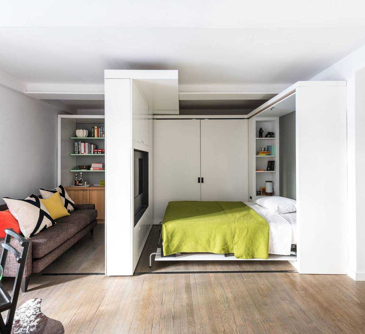 Кровать в коридоре: 5 способов размещения кровати в прихожей