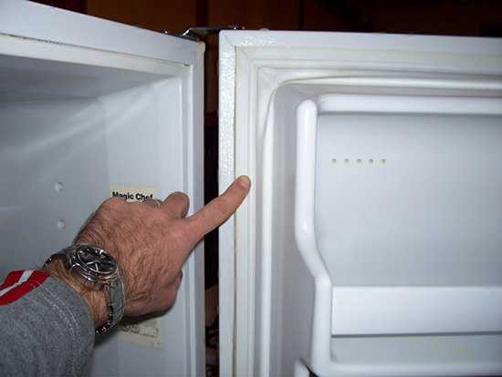 Почему после разморозки холодильник не работает: не включается, не морозит или работает без перерыва | рембыттех