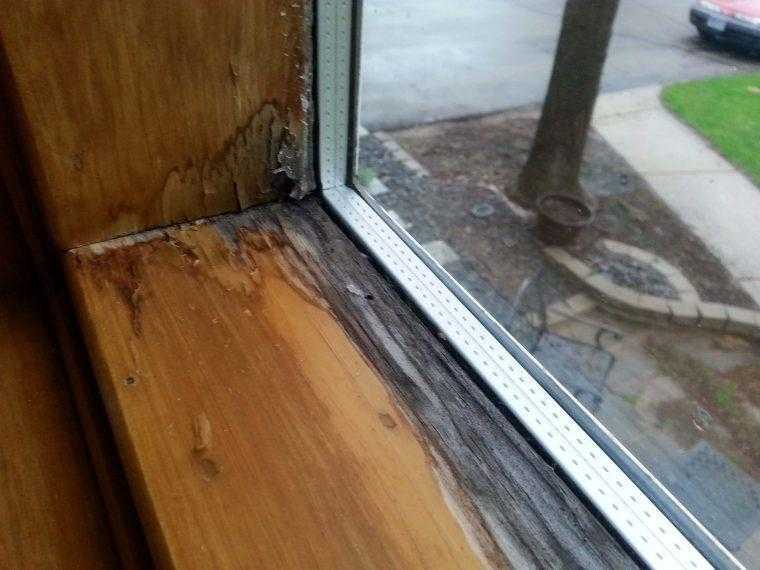 Запотевшие окна в квартире – как избавиться от конденсата