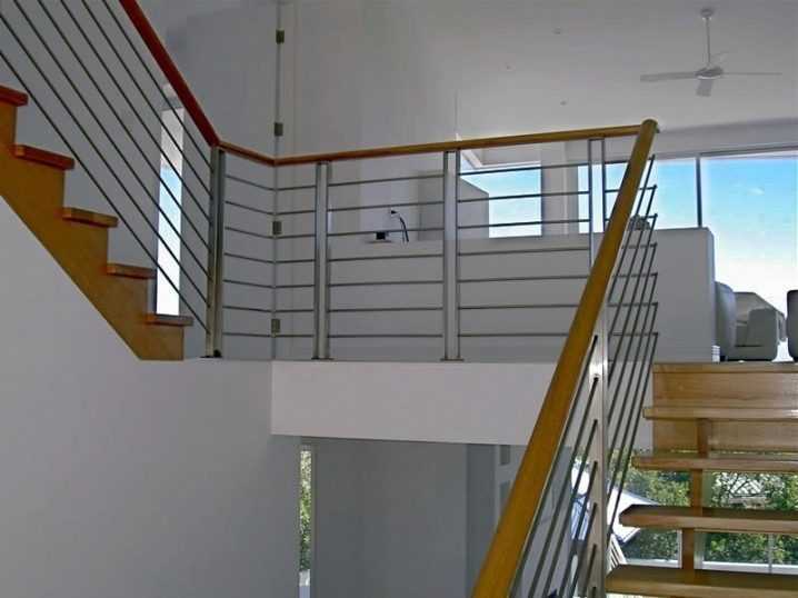 Поручни для лестниц: металлические и деревянные перила, высота ограждений из нержавеющей стали и пвх