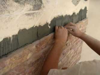 Как облицевать декоративным камнем стены в комнате: колоритный интерьер своими руками