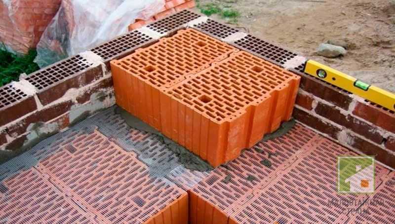 Что представляют собой кирпичные блоки для строительства дома