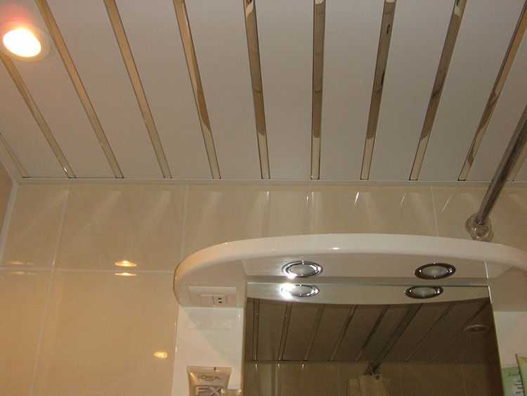 Преимущества и недостатки алюминиевого реечного потолка
