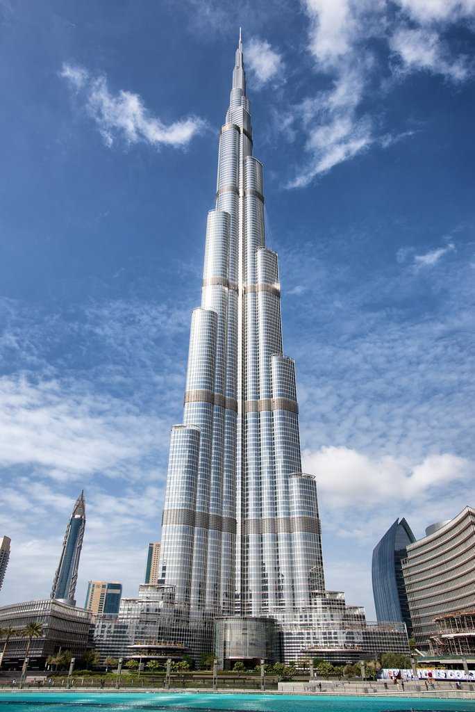 Самое высокое сооружение мира бурдж - халифа